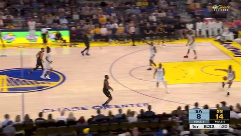 巴恩斯三分绝杀！库里30+8 巴特勒28+7 马刺力克勇士