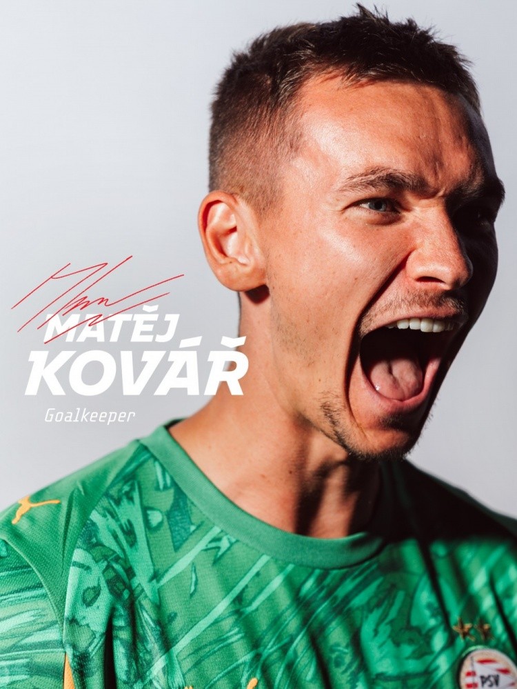 捷克媒体：只要埃因霍温不降级就会买断药厂外租门将科瓦尔