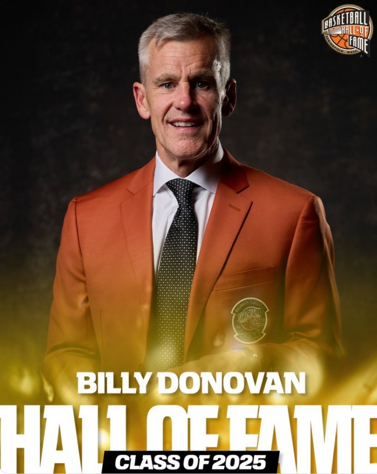 NCAA两连冠教头！现役公牛主帅多诺万正式入选奈史密斯名人堂