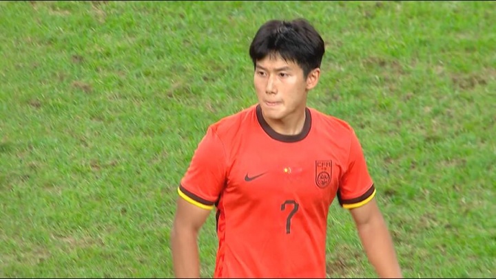 媒体人：国字号队伍第一位是赢下该赢的比赛，老老实实踢实惠足球