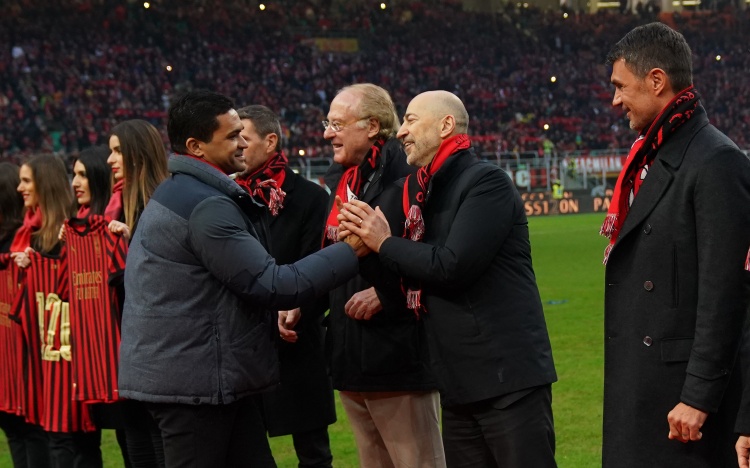 塞尔吉尼奥：刚来米兰时不太适应， 我的特点是进攻而不是防守