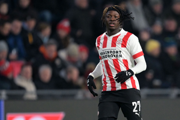 继续从荷甲买人！记者：勒沃库森争取签下埃因霍温边锋巴卡约科