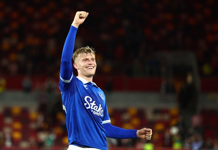 英媒：曼联准备今夏5000万镑求购布兰斯维特 红军皇马也有意球员