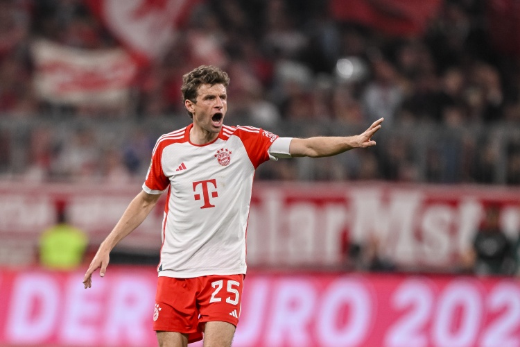 法尔克：穆勒将与温哥华白浪签约至2026年，球队在等辛辛那提放行