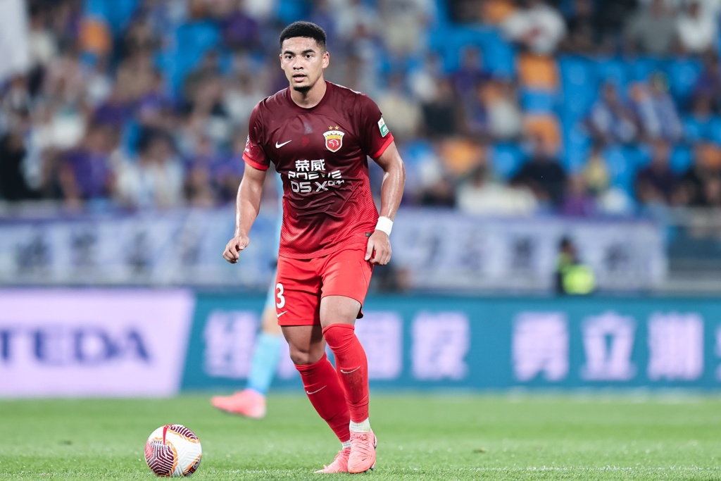 津媒：蒋光太受伤海港后防面临不小考验，协防和整体防守很重要