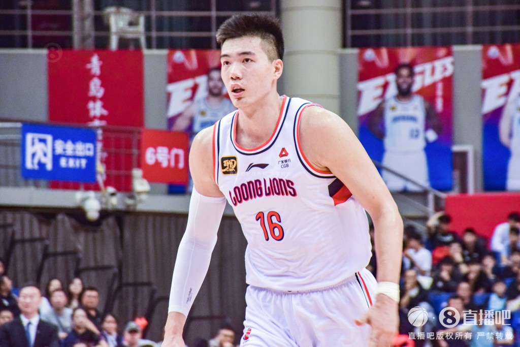 真挚的祝福！祝广东男篮新援焦泊乔24岁生日快乐！