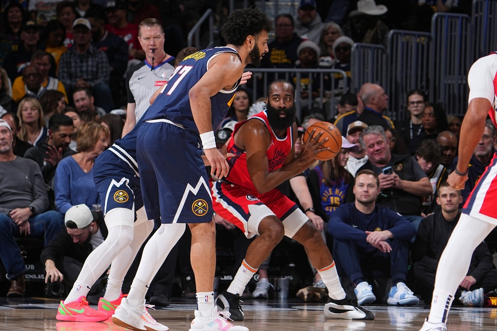 1罚43分和8罚11分啥水平？穆雷威少爆点 小卡11助事出反常必有妖