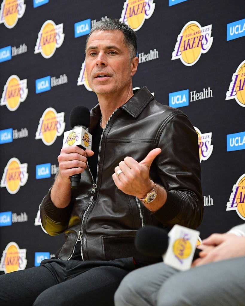 佩林卡：湖人始终在“现在就要夺冠”模式中 但薪资灵活性很重要