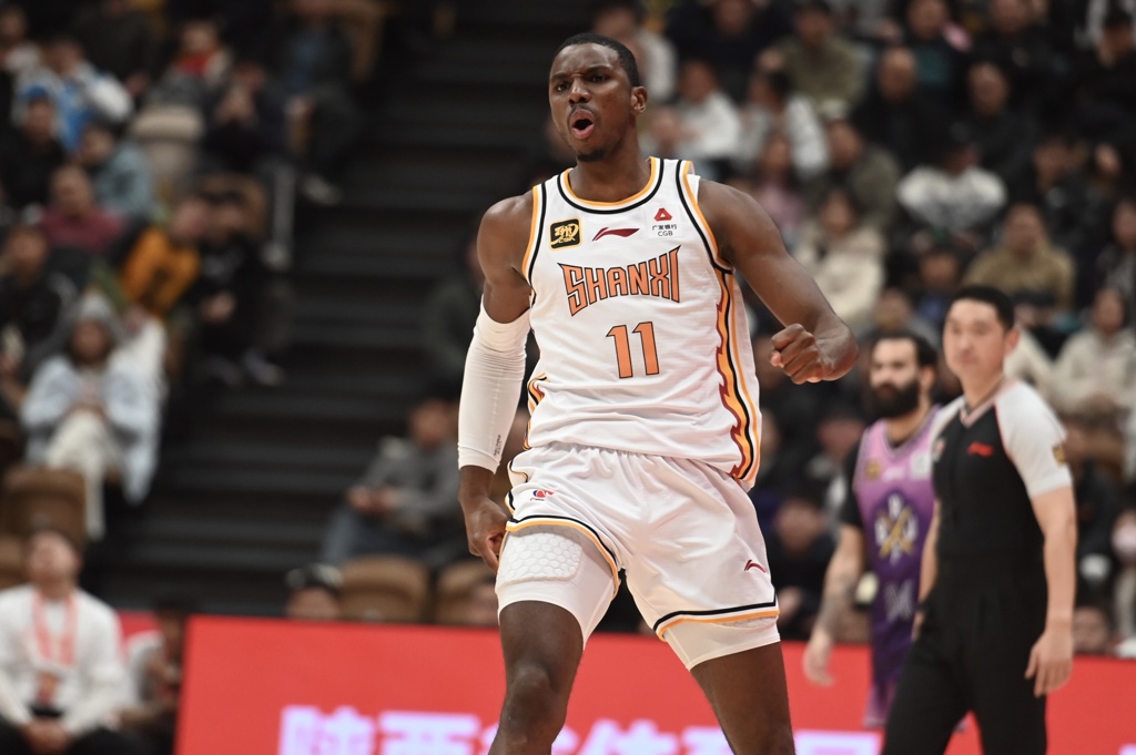 苏群：山西要靠前三节“存款”应对第四节单外援带来的“花销”