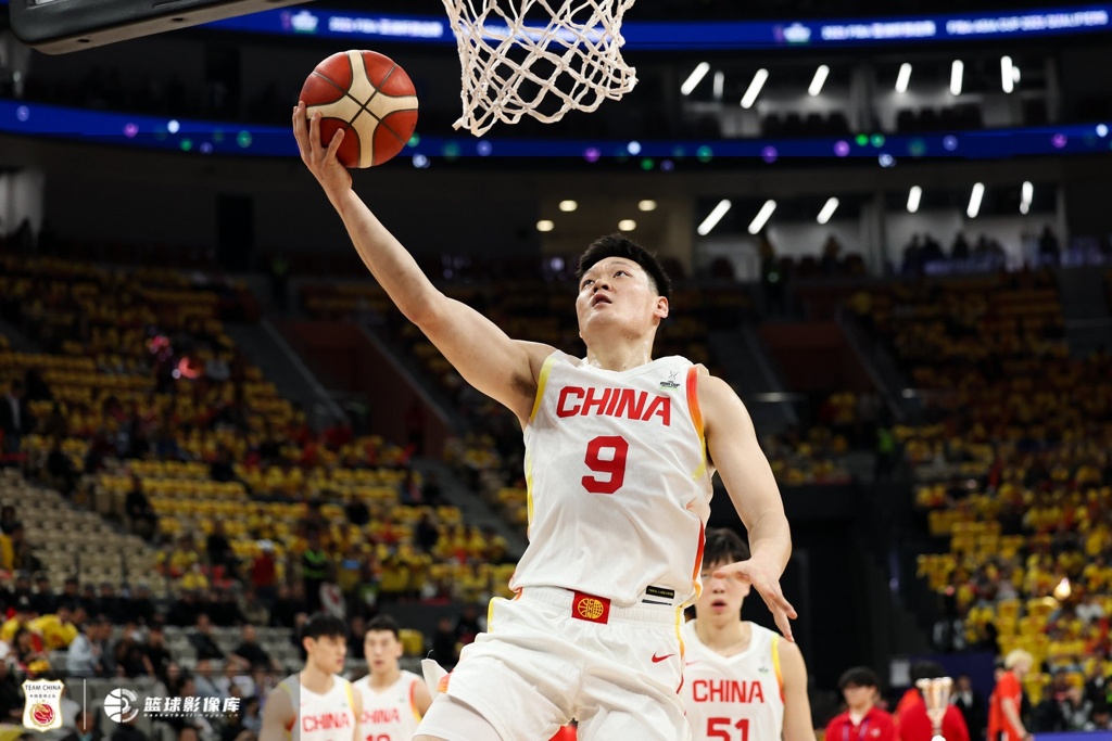 段冉：从大学到CBA 从三人国家队到五人国家队 张宁！值得！