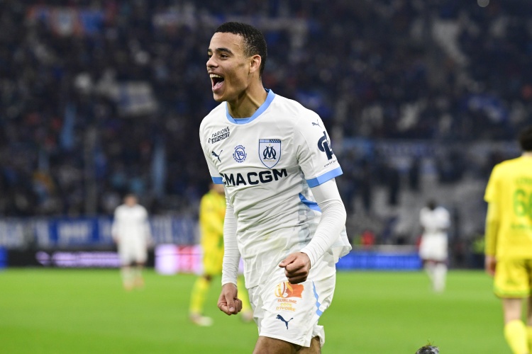 德泽尔比：格林伍德可能去边路，这会影响他的得分&付出精力协防