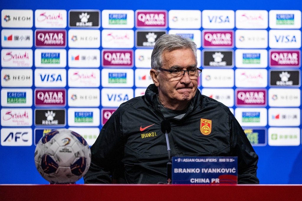 足球报：伊万大概率不会放弃菱形站位，塞鸟毫无疑问进入首发