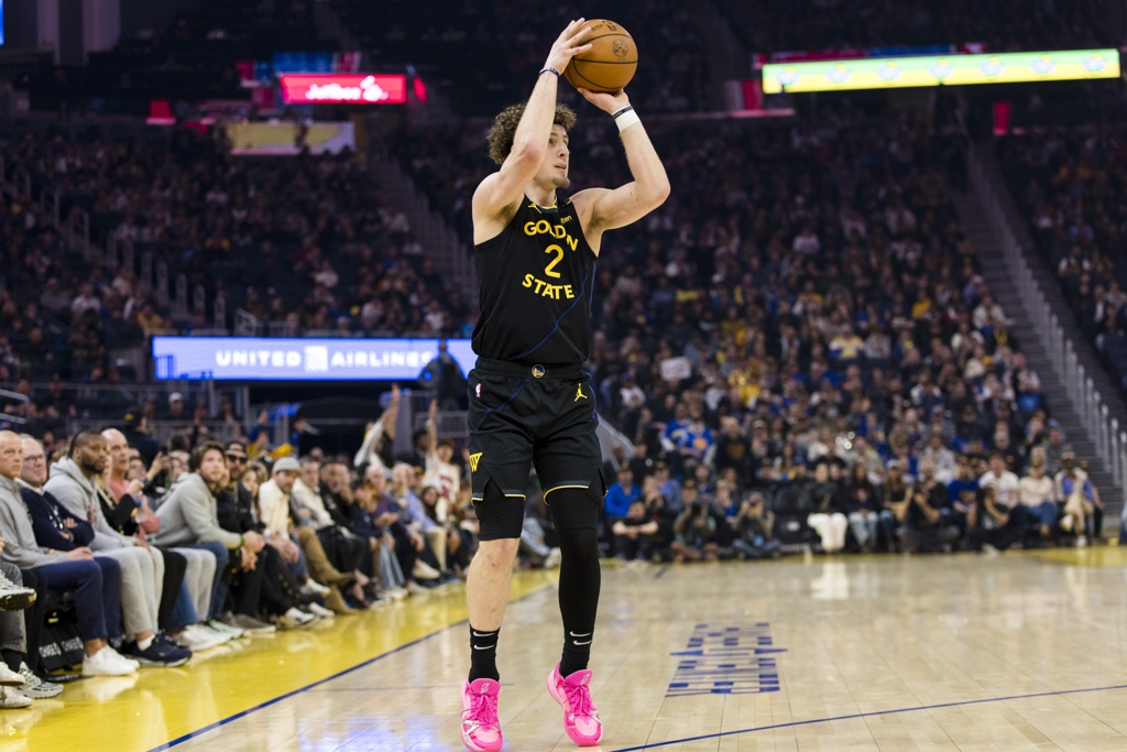 波杰姆斯基：三个主场赢一场就行&还有两次机会 会看打灰熊的录像