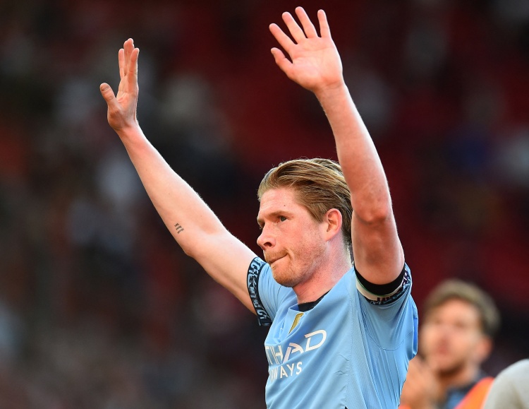 周薪40万镑！ESPN：德布劳内认为自己还能踢，本想平薪和曼城续约