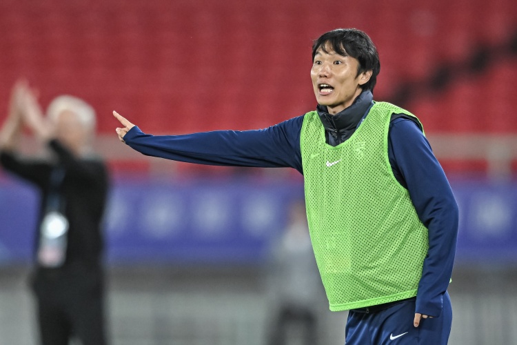 武汉媒体展望三镇客战申花：发挥年轻人冲击力，未必不是合适选择