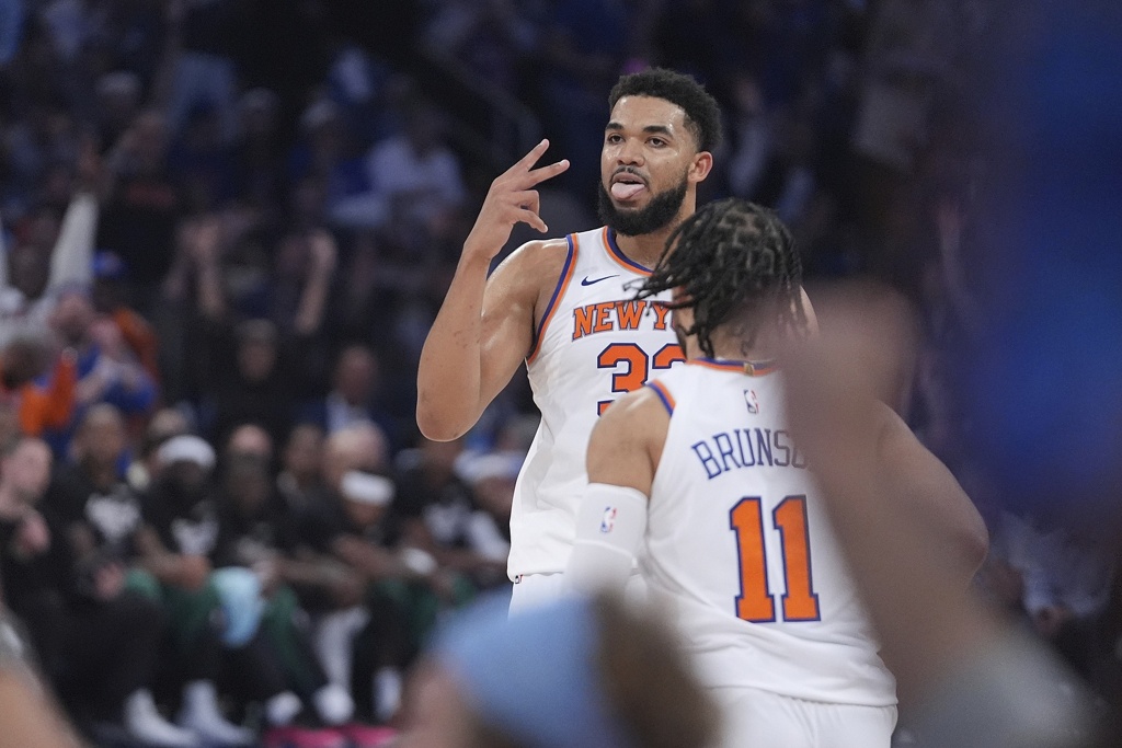 静雨：锡伯杜坚持唐斯带队总算硬气一把 唐斯更值得球队第一核心