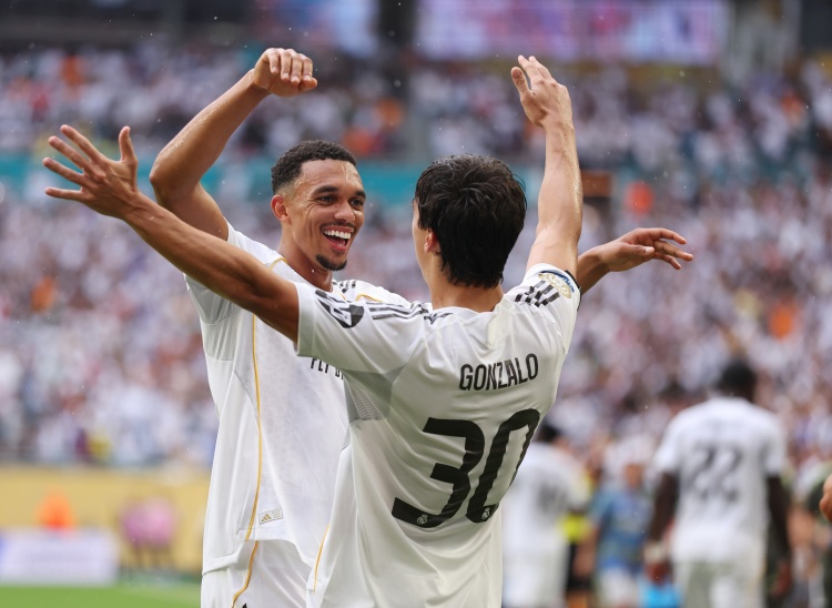 世体：如果皇马击败巴黎，他们将追平自己创造的单赛季胜场纪录