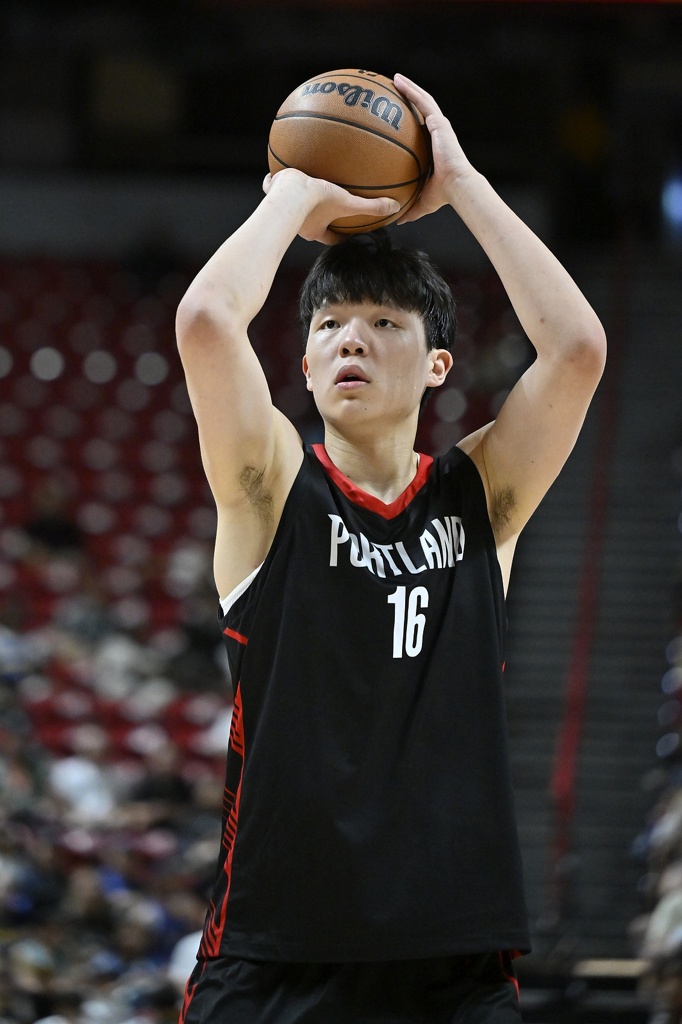 美媒：杨瀚森下肢力量&对抗不足 他要进行增肌&关节强化训练